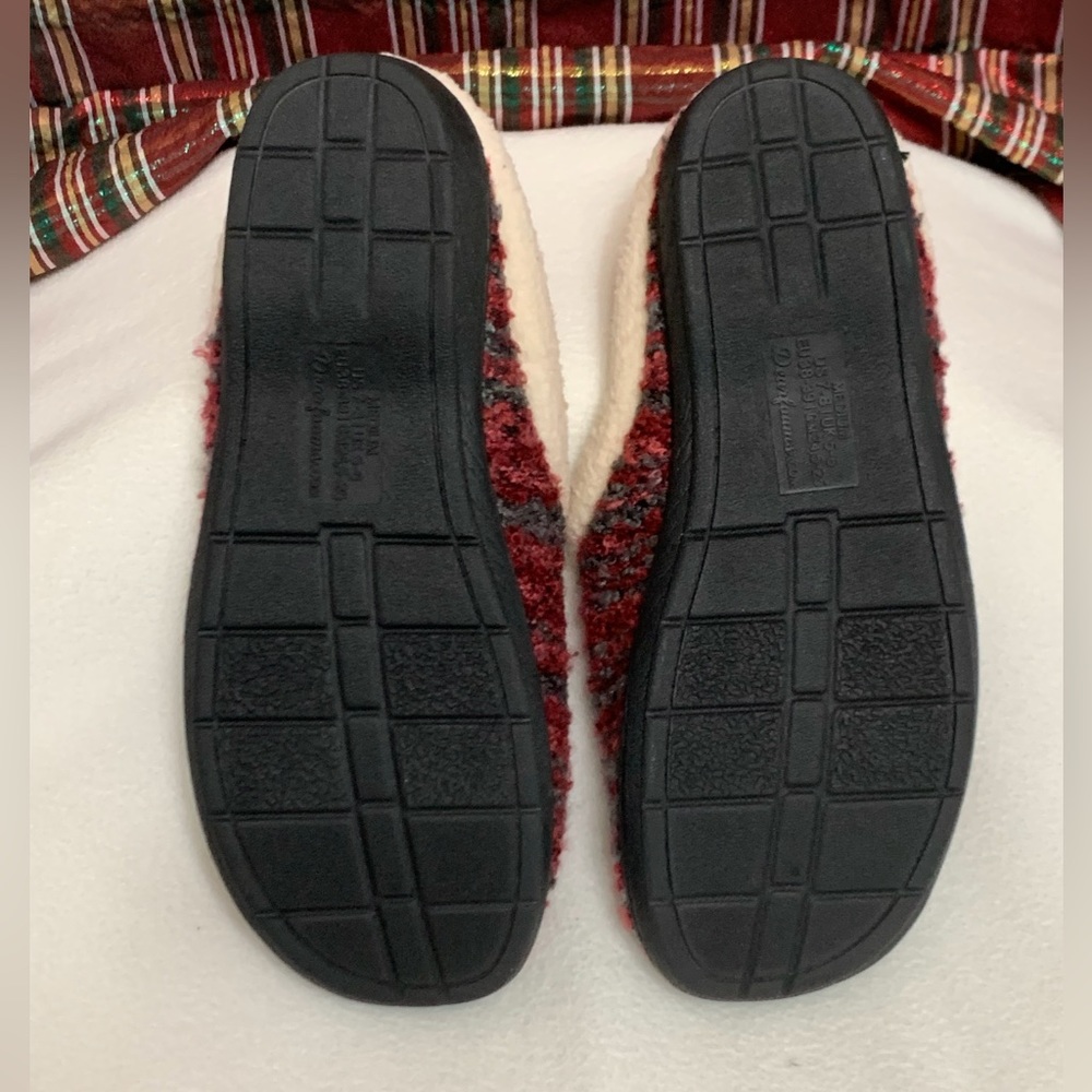 NWOT DEARFOAMS FAUX FUR SLIPPERS - SZ MED 7-8 - Picture 3 of 6